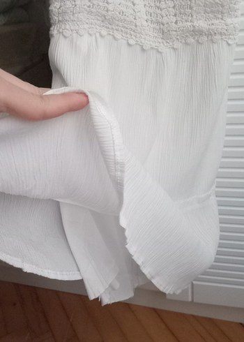 İnce Askılı Beyaz Nakışlı Mini Örgü Elbise - Görsel 6