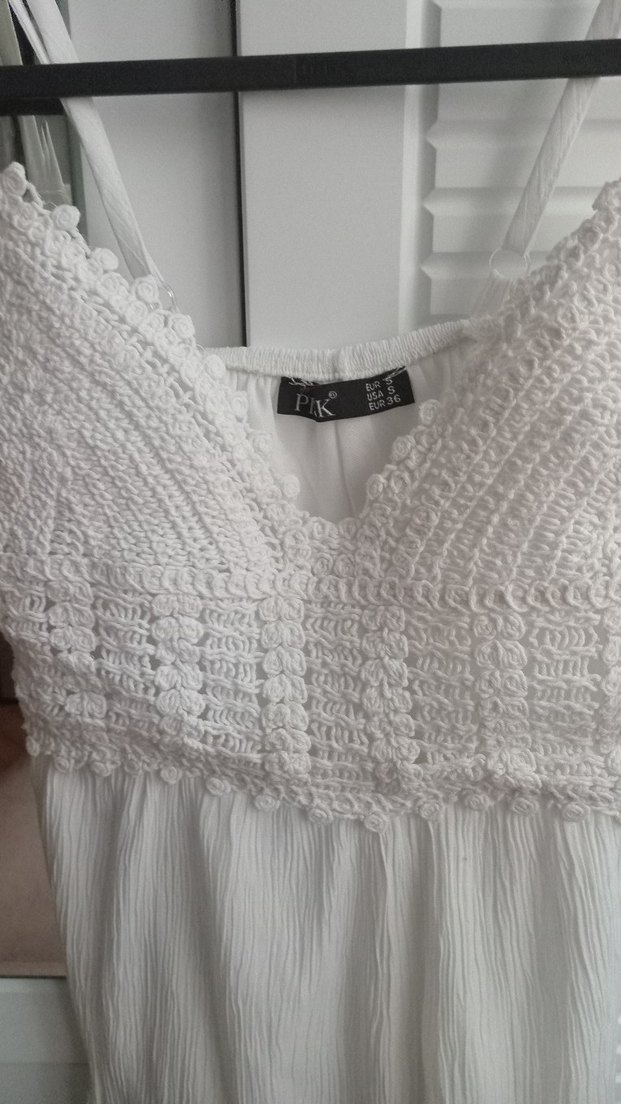 İnce Askılı Beyaz Nakışlı Mini Örgü Elbise - Görsel 3