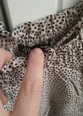 Zara Kısa Kollu V Yakalı Puantiyeli Mini Elbise