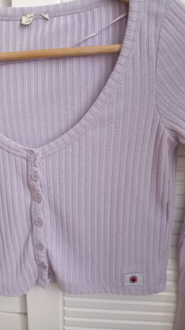 Düğmeli Mor Kız Çocuk Uzun Kollu Hırka - Görsel 2