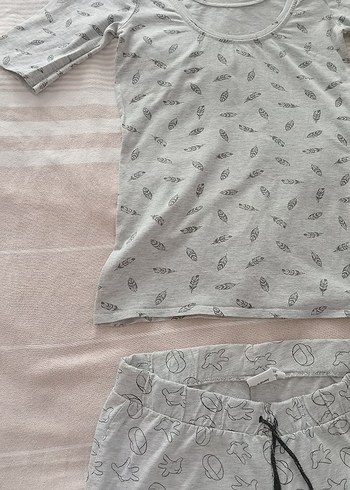 Gri Yaprak Desenli Kısa Kollu Kadın Pijama Takımı - Görsel 5