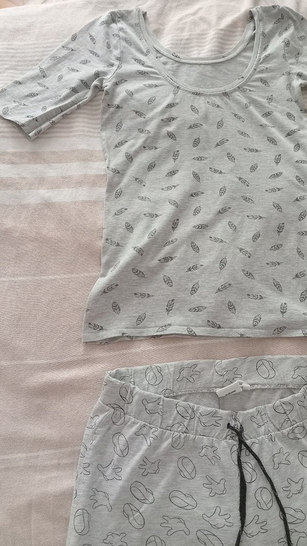 Gri Yaprak Desenli Kısa Kollu Kadın Pijama Takımı - Görsel 5