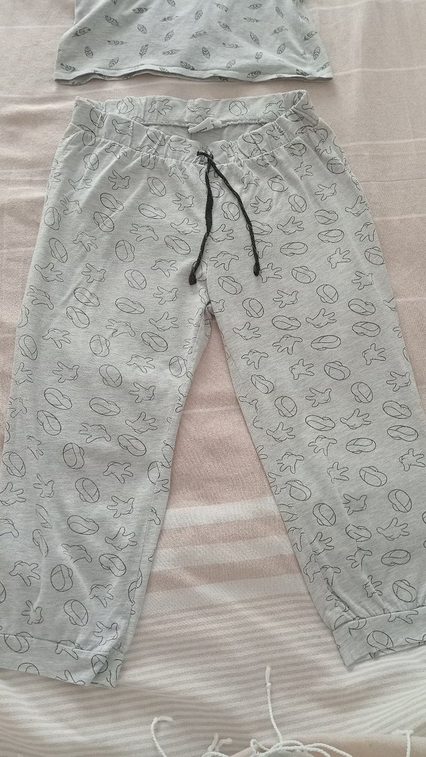 Gri Yaprak Desenli Kısa Kollu Kadın Pijama Takımı - Görsel 2