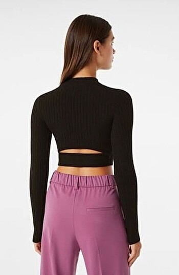 Bershka Siyah Crop
