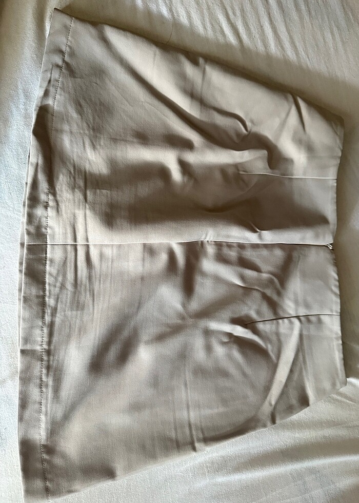 Kısa krem etek - Görsel 2