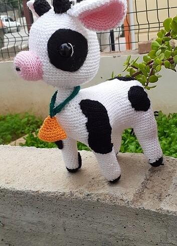 Amigurumi inek