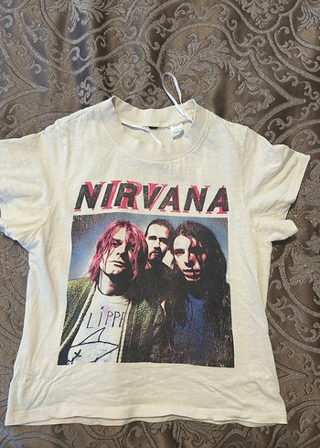s Beden Beyaz Nirvana Baskılı baby tee
