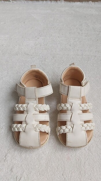 23 Beden H&M Kız Çocuk Sandalet