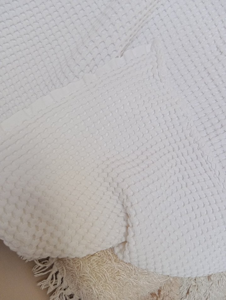 Beyaz Düz Dokulu pike - Görsel 2