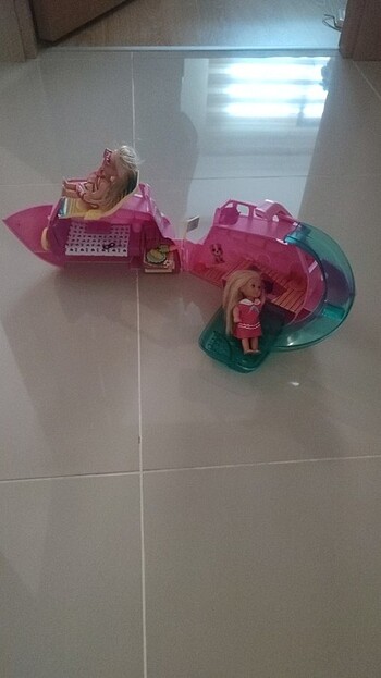 Oyuncak Barbie gemisi