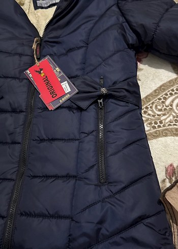 Koyu Mavi Kapüşonlu Kadın Kışlık Mont - Görsel 5