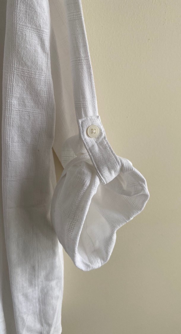 Beyaz Keten Düğmeli Erkek Çocuk Gömlek - Görsel 2