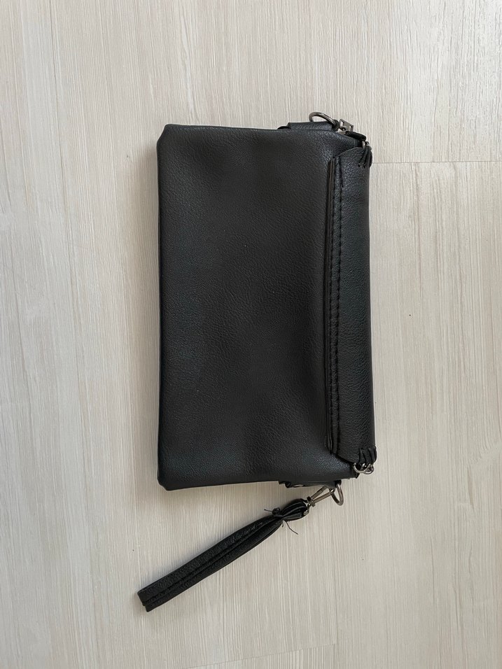 Zincir Detaylı Siyah Portföy Çanta - Görsel 2