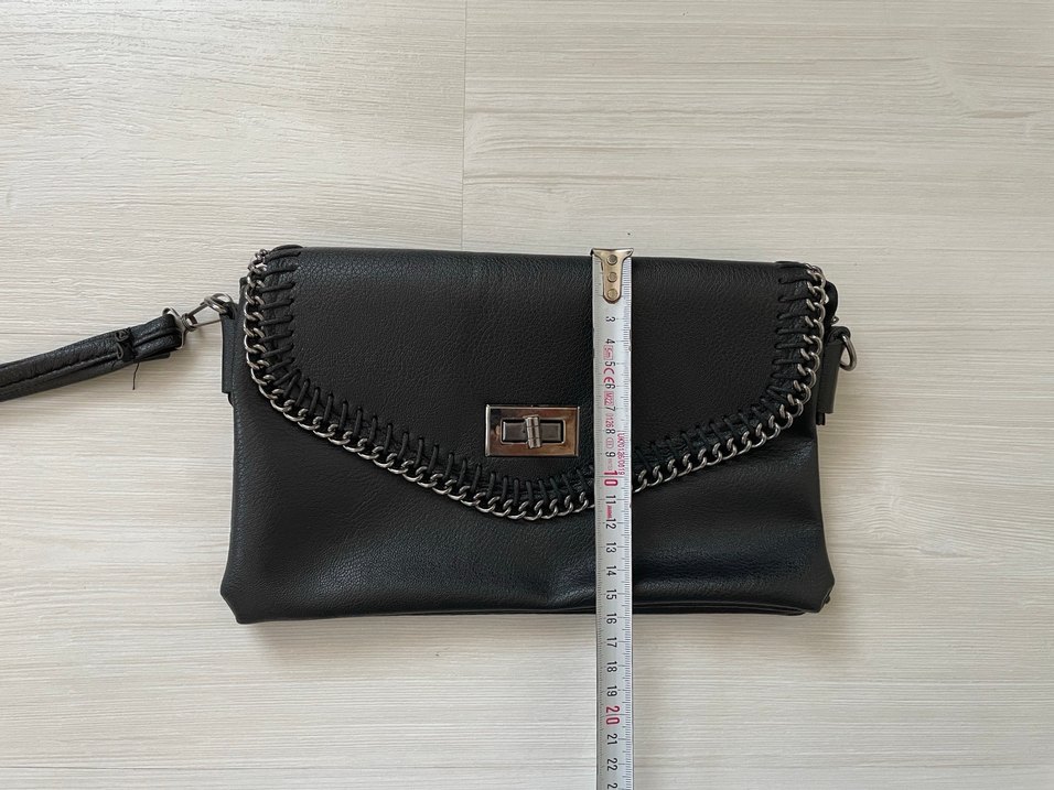 Zincir Detaylı Siyah Portföy Çanta - Görsel 5