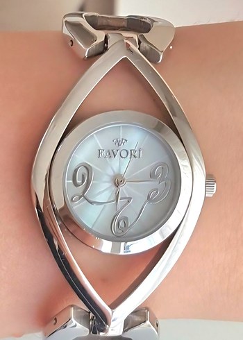 Favori Metal Kordon Kadın Kol Saati - Görsel 5