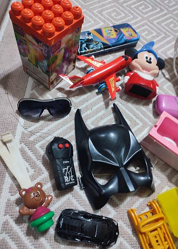 Bir kutu dolusu oyuncak hepsinin fiyatıdır - Görsel 3