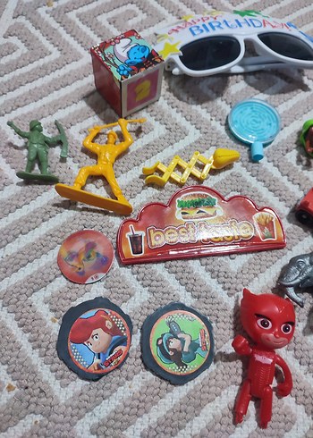 Birçok hasarlı hasarsız oyuncak, hepsinin fiyatıdır - Görsel 2