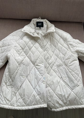 Mavi Kapitone Beyaz Kadın Ceket - Görsel 2