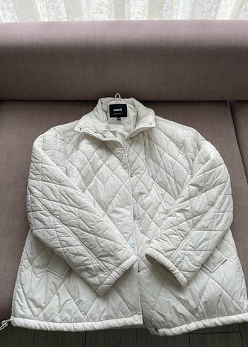 Mavi Kapitone Beyaz Kadın Ceket - Görsel 4