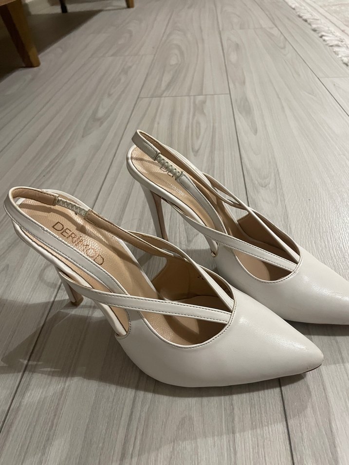 Beyaz Derimod Tokalı Stiletto Kadın Abiye Ayakkabı - Görsel 2