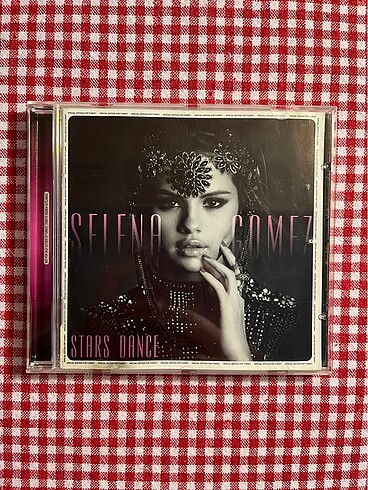 selena gomez stars dance album