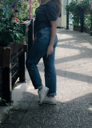 28 Beden mavi Renk Boyfriend jeans ! Klasik mavi