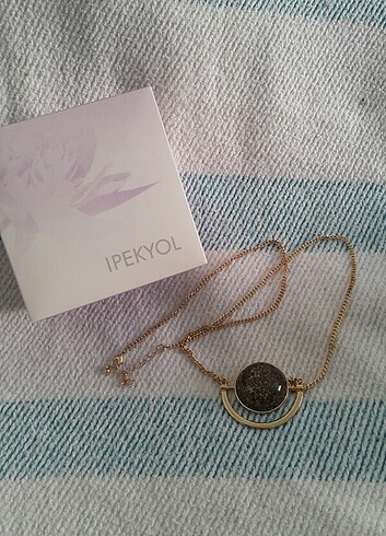 Ipekyol kolye