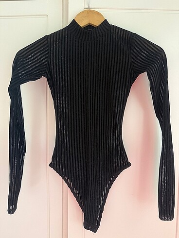 Pull and Bear Pırıltılı, body
