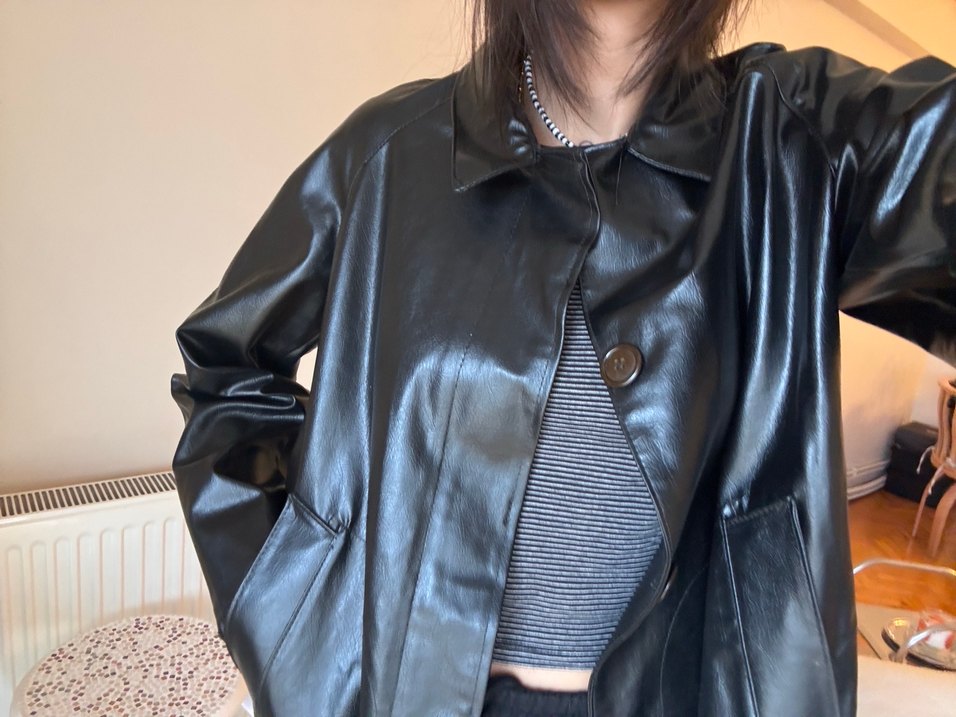 Siyah Deri Midi Kadın Yağmurluk - Görsel 3