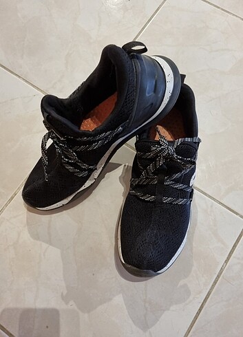 Decathlon 40 numara Yazlık Spor Ayakkabı