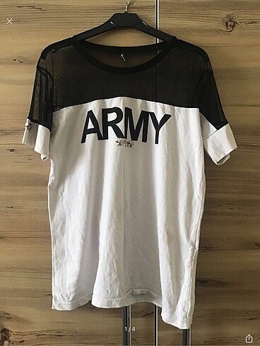 Army yazılı tişört.