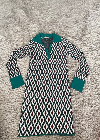 Uzun Kollu V Yaka Desenli Triko Elbise - Görsel 4