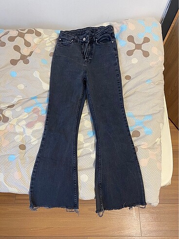 CROP FLARE JEAN