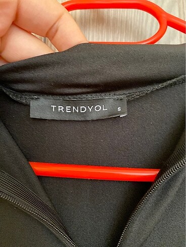 Trendyol & Milla çıtçıtlı bluz