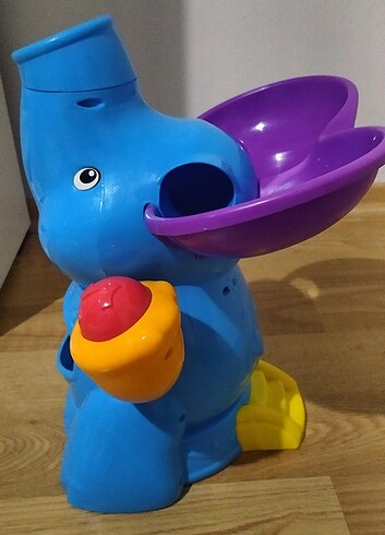 Beden Playskool neşeli fil