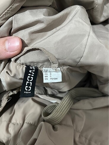 l Beden ten rengi Renk H&M bej şişme mont