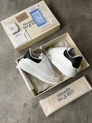 Alexander mcqueen