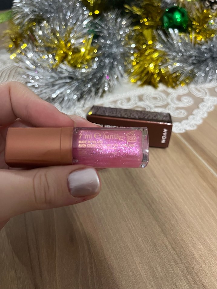 Parlak Pembe Besleyici Dudak Yağı - Görsel 3