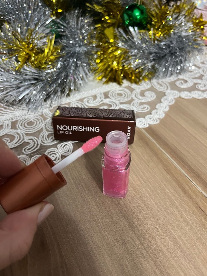 Parlak Pembe Besleyici Dudak Yağı - Görsel 4