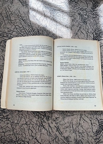 Şairler ve Yazarlar Sözlüğü - Görsel 3