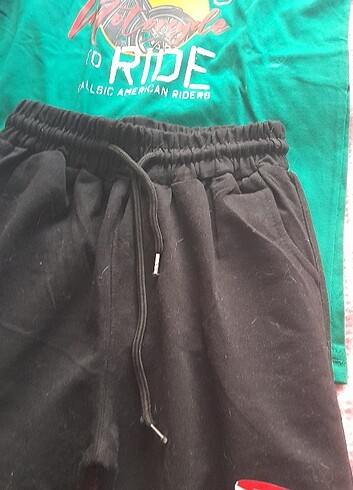 11-12 Yaş Beden yeşil Renk Koyu yeşil 11 yaş erkek çocuk mevsimlik pijama takımı