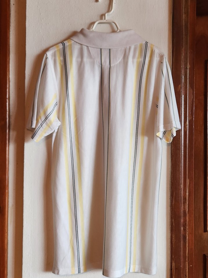 Beyaz Çizgili Kısa Kollu Polo Yaka Tişört
Açıklama - Görsel 2