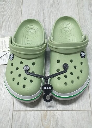 CROCS 35