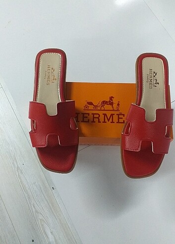 38 Beden kırmızı Renk HERMES. 38