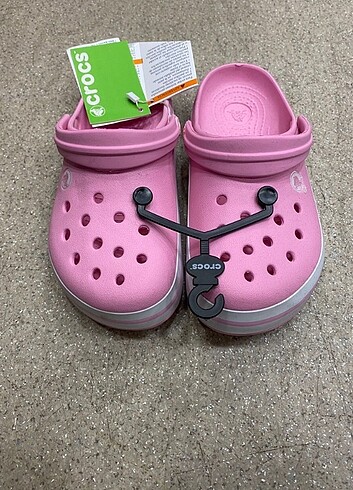 37 Beden Crocs 37