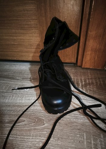 Siyah Minimalist Goth Erkek Bot - Görsel 6