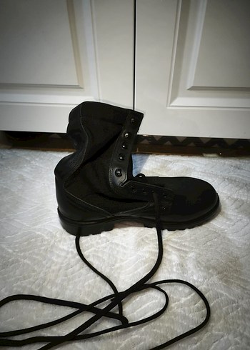 Siyah Minimalist Goth Erkek Bot - Görsel 8