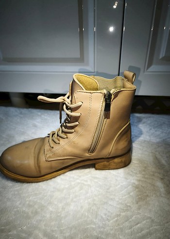 Bej Deri Stiletto Topuklu Kadın Bot - Görsel 2