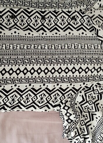 Desenli kısa kollu gömlek  - Görsel 3