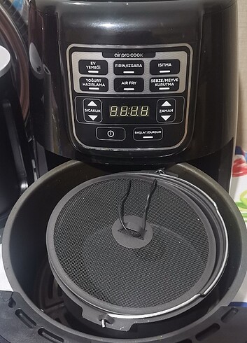Karaca Karaca konusşan airfryer